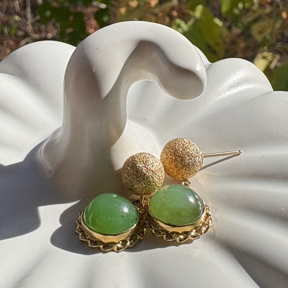 Vintage Jade Cabochon Dangle Earrings w/ Solid 14K Gold Posts [stamped]✨ - Picture 3 of 15